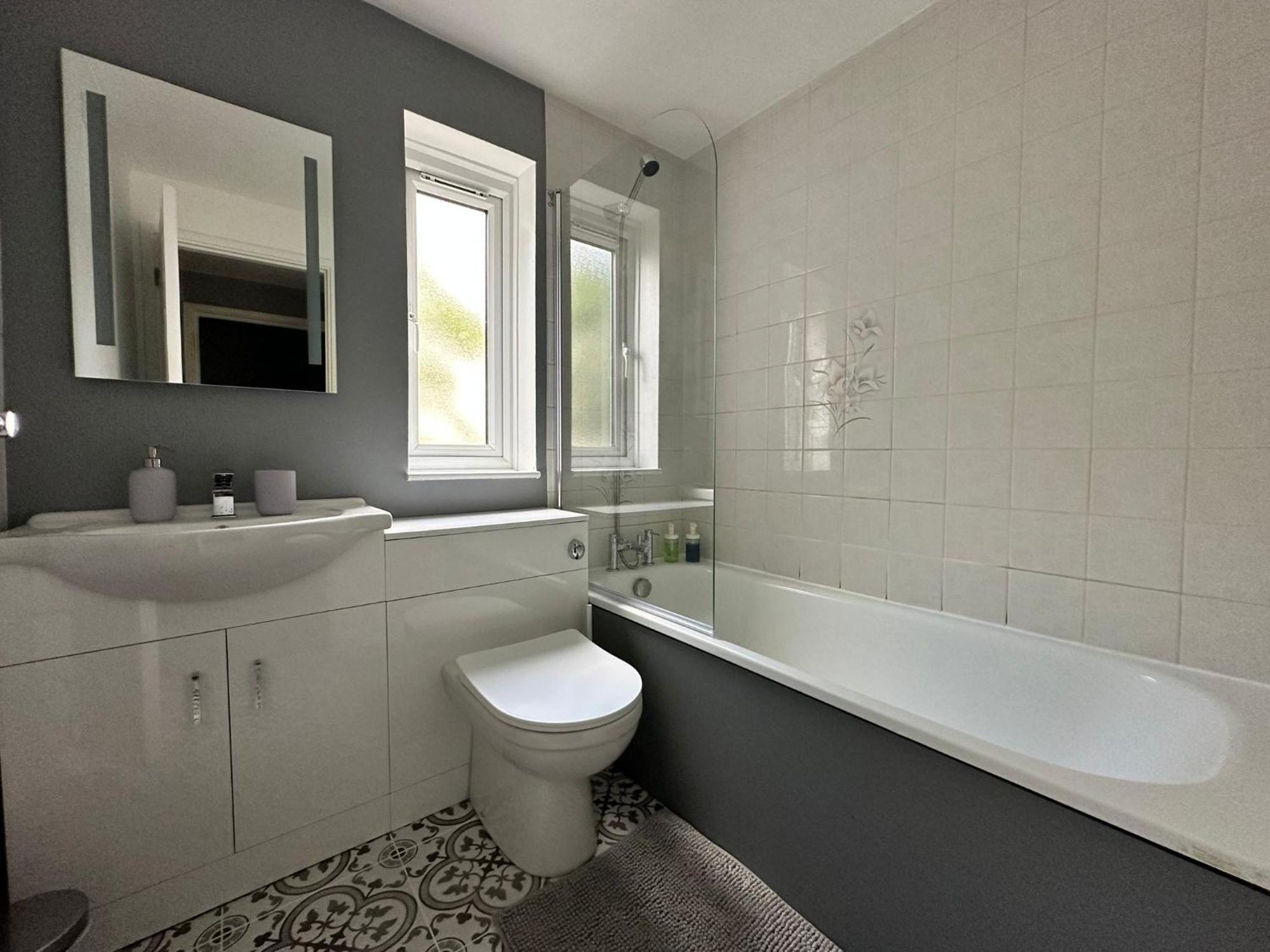 Cosy 2 Bedroom Flat In Manor House Londres Exterior foto