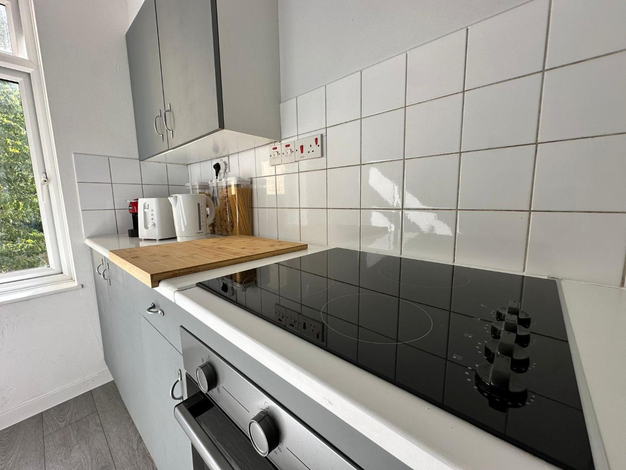 Cosy 2 Bedroom Flat In Manor House Londres Exterior foto